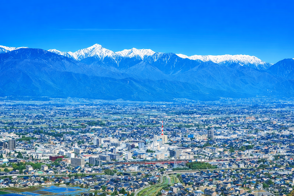さわやかや 光あふれる 松本の朝 川面（かわも）かがやき 風わたるなり